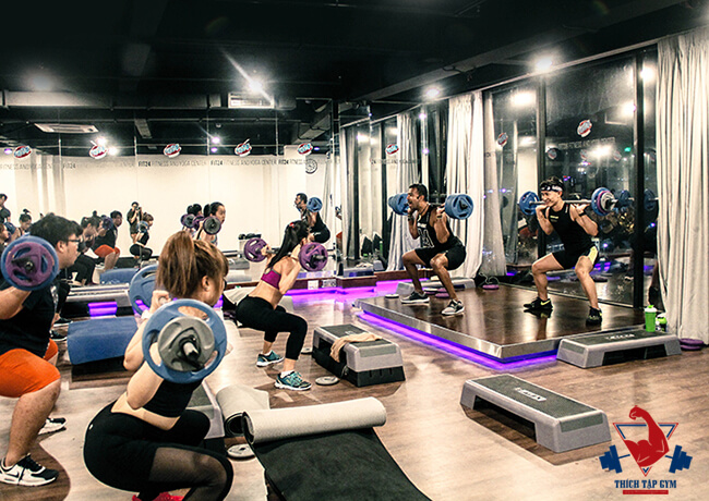 Không chỉ có nam giới mà cả phụ nữ cũng rất quan tâm đến việc làm đẹp thông qua việc tập gym