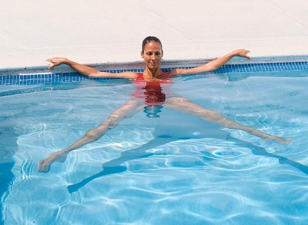 tập thể dục dưới nước